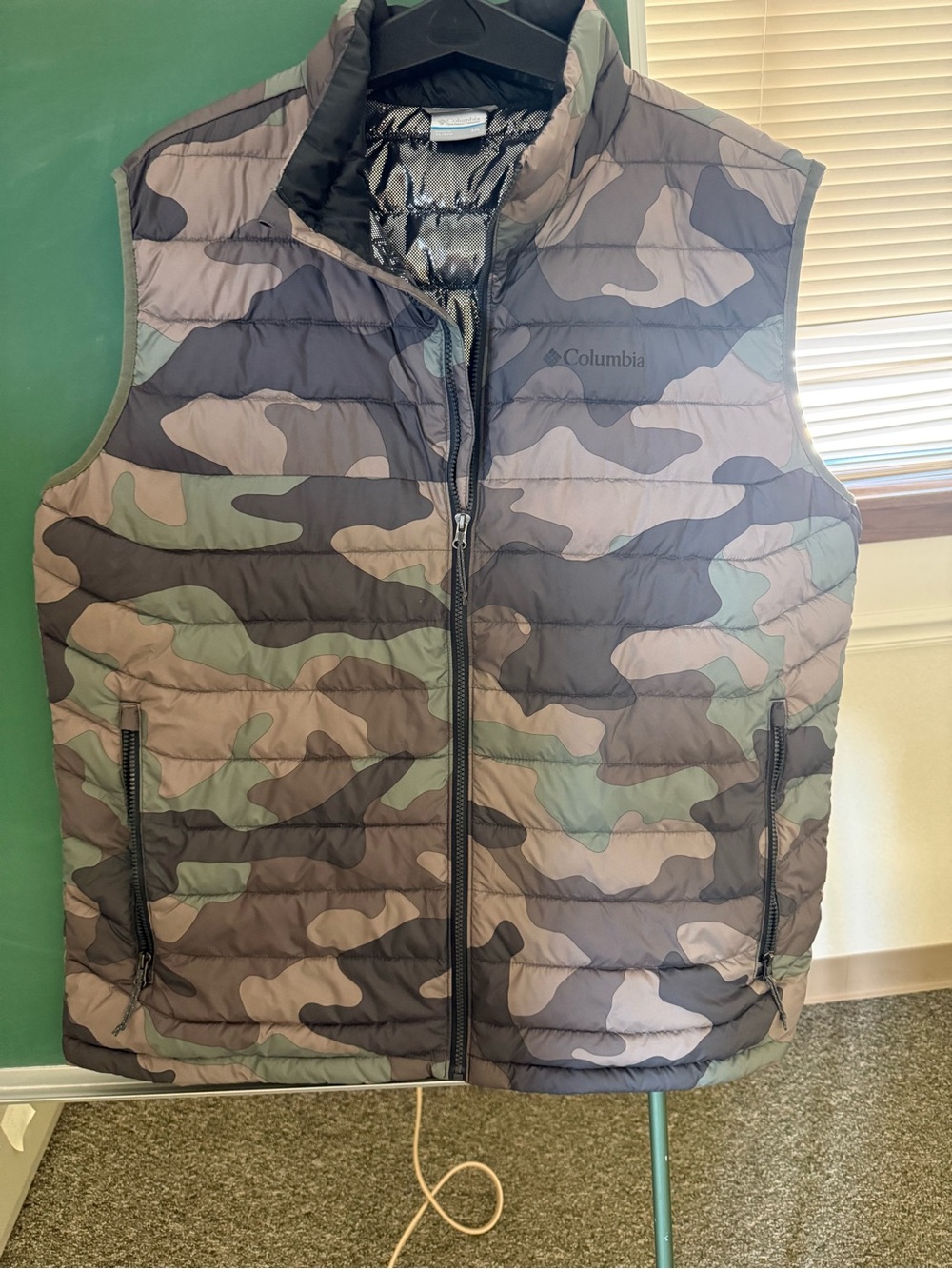 Columbia Men’s Camo Quilted Vest - Green/Gray/Brown